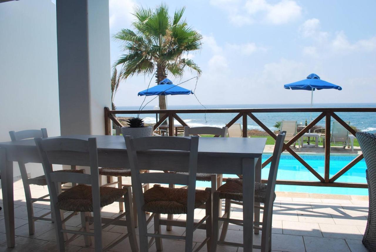 Sea Front Villa, Heated Private Pool, Amazing Location Paphos 323 基索内加 外观 照片