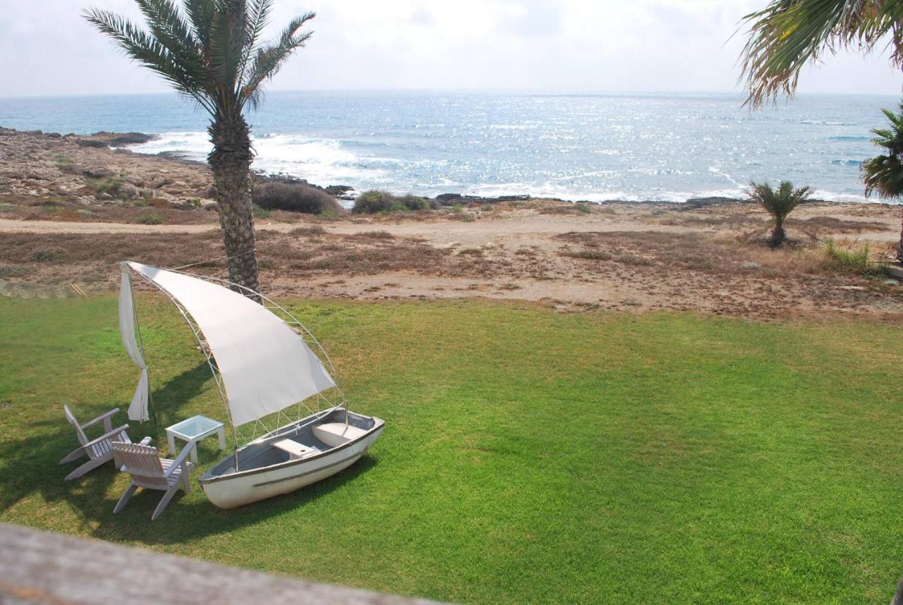 Sea Front Villa, Heated Private Pool, Amazing Location Paphos 323 基索内加 外观 照片