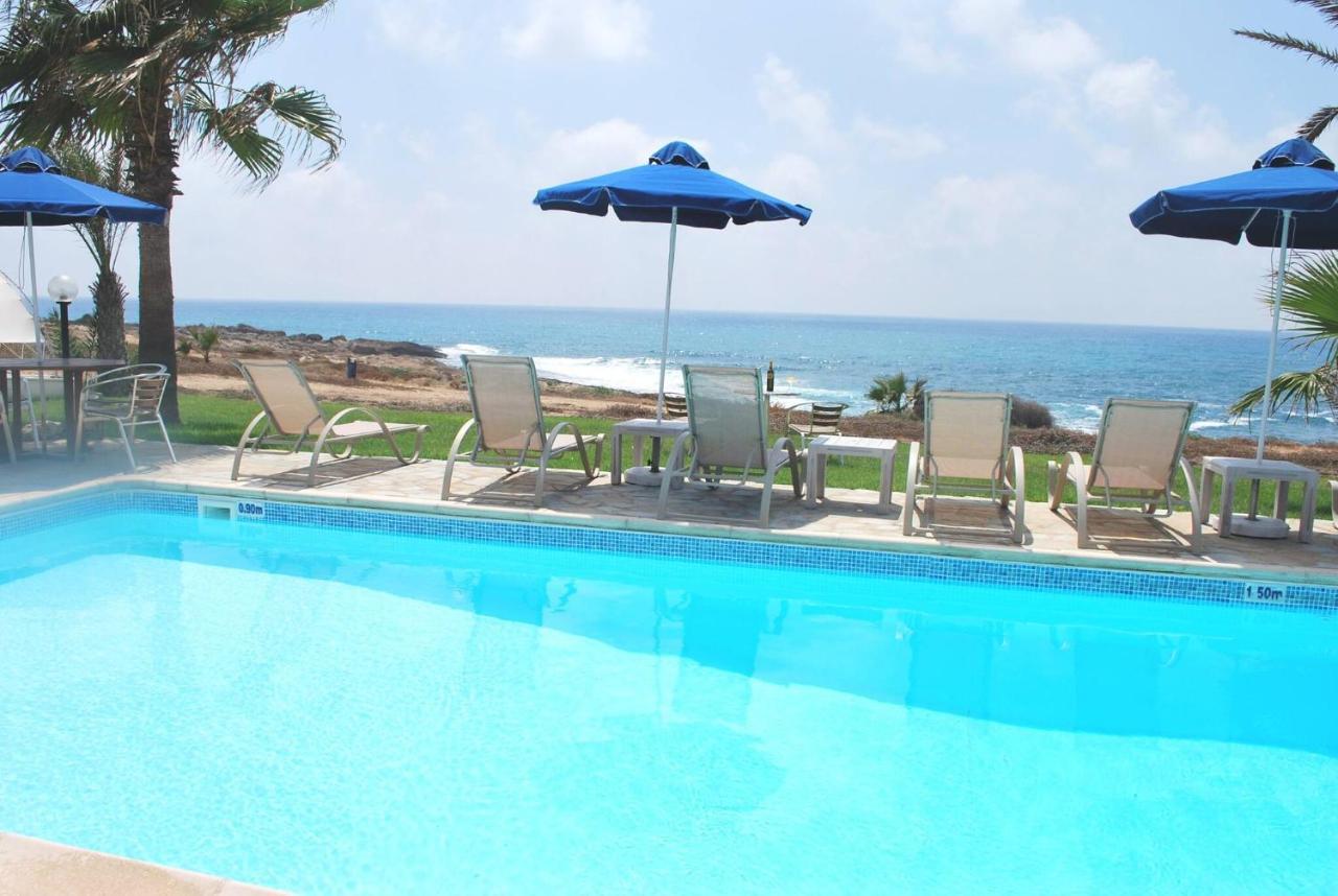 Sea Front Villa, Heated Private Pool, Amazing Location Paphos 323 基索内加 外观 照片