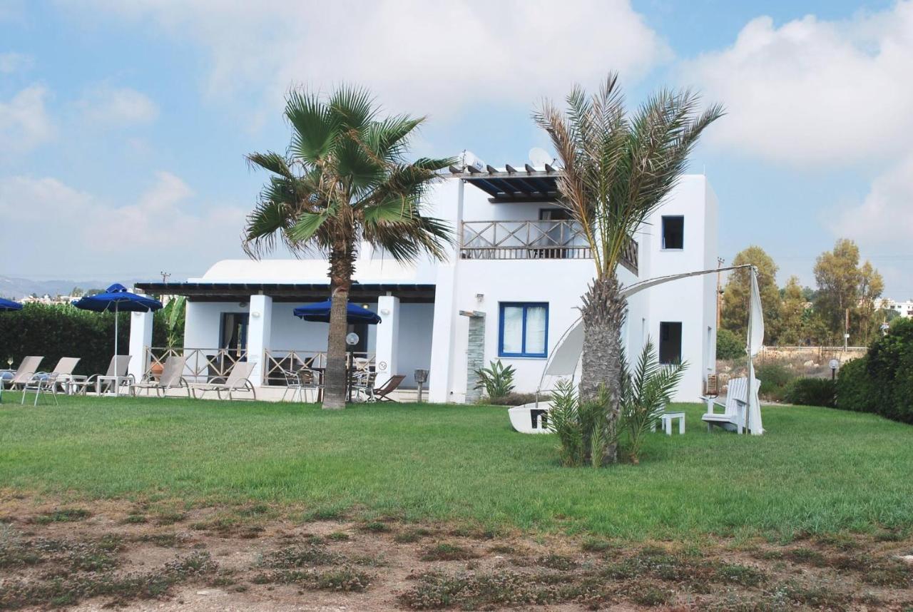 Sea Front Villa, Heated Private Pool, Amazing Location Paphos 323 基索内加 外观 照片