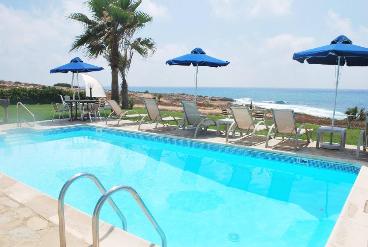 Sea Front Villa, Heated Private Pool, Amazing Location Paphos 323 基索内加 外观 照片