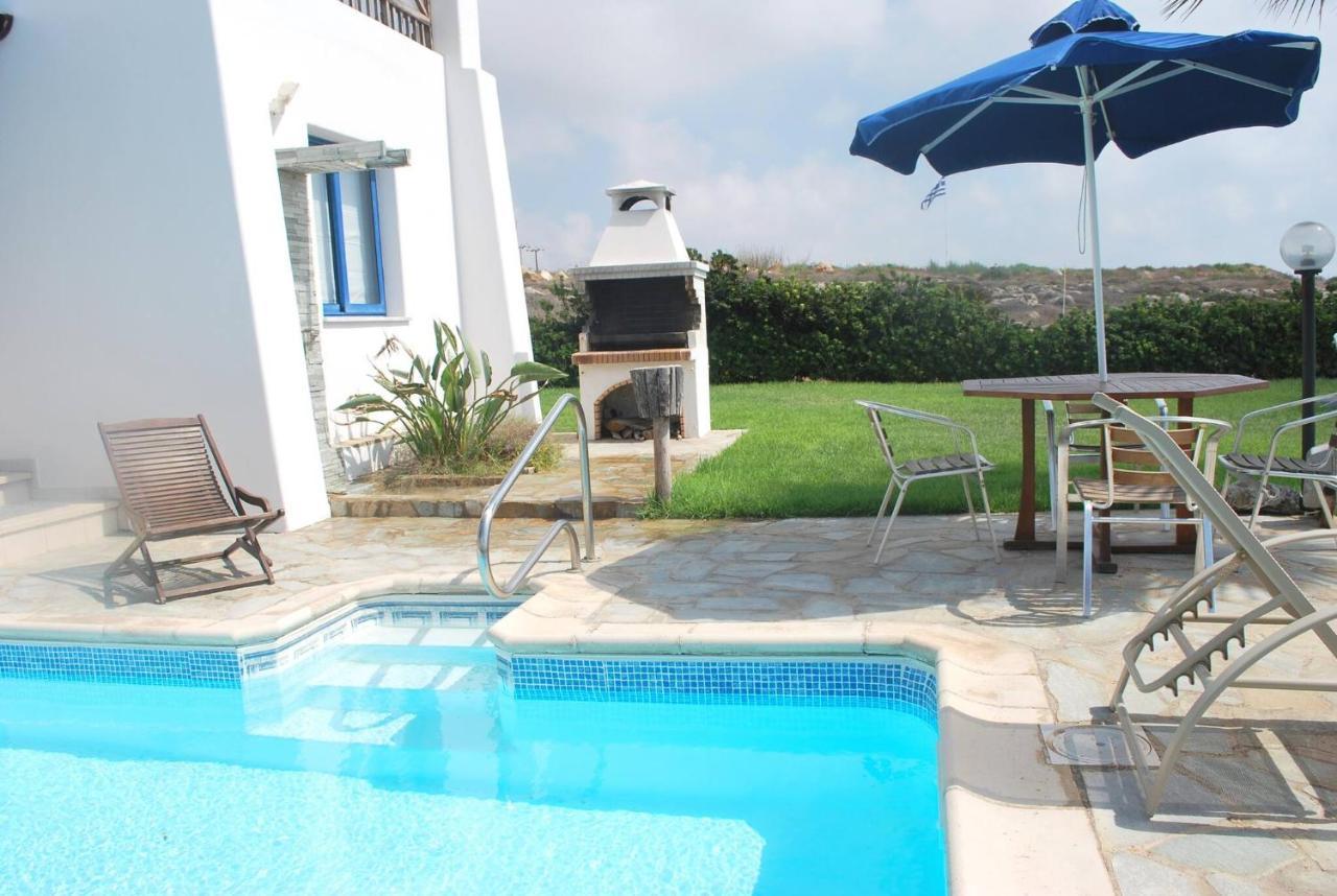 Sea Front Villa, Heated Private Pool, Amazing Location Paphos 323 基索内加 外观 照片