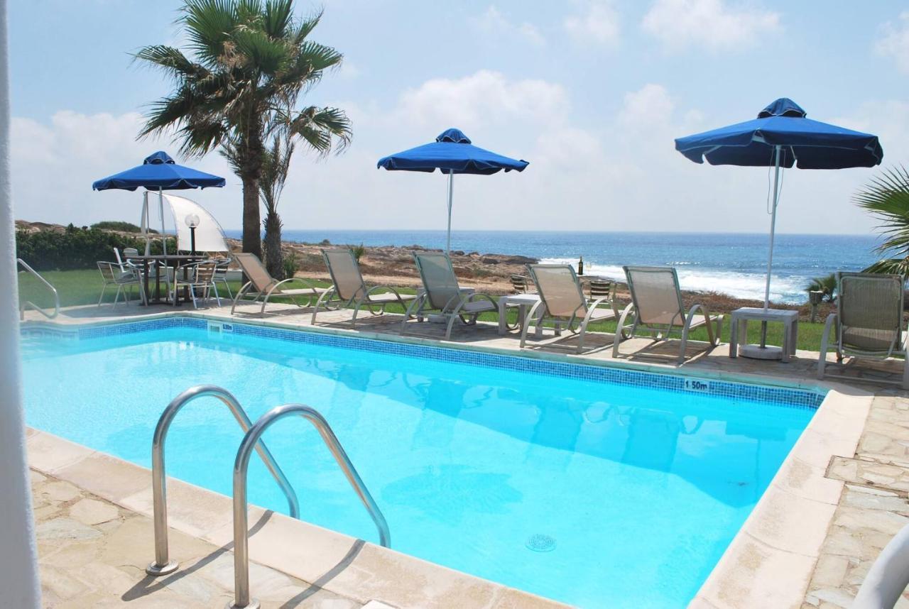 Sea Front Villa, Heated Private Pool, Amazing Location Paphos 323 基索内加 外观 照片