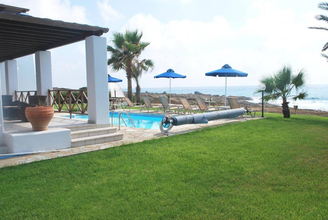 Sea Front Villa, Heated Private Pool, Amazing Location Paphos 323 基索内加 外观 照片
